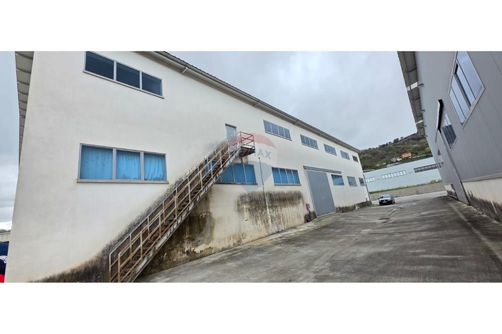 A loja: 2º andar do kapanoni em fushë prezë (8)