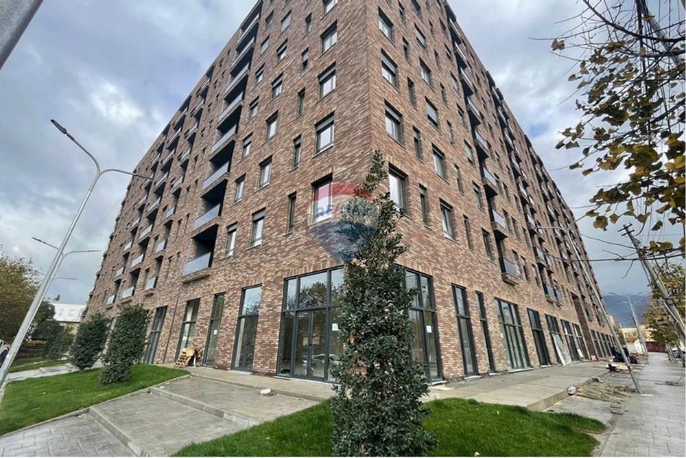 Appartement à vendre 3+1+2 près de 5 maji!