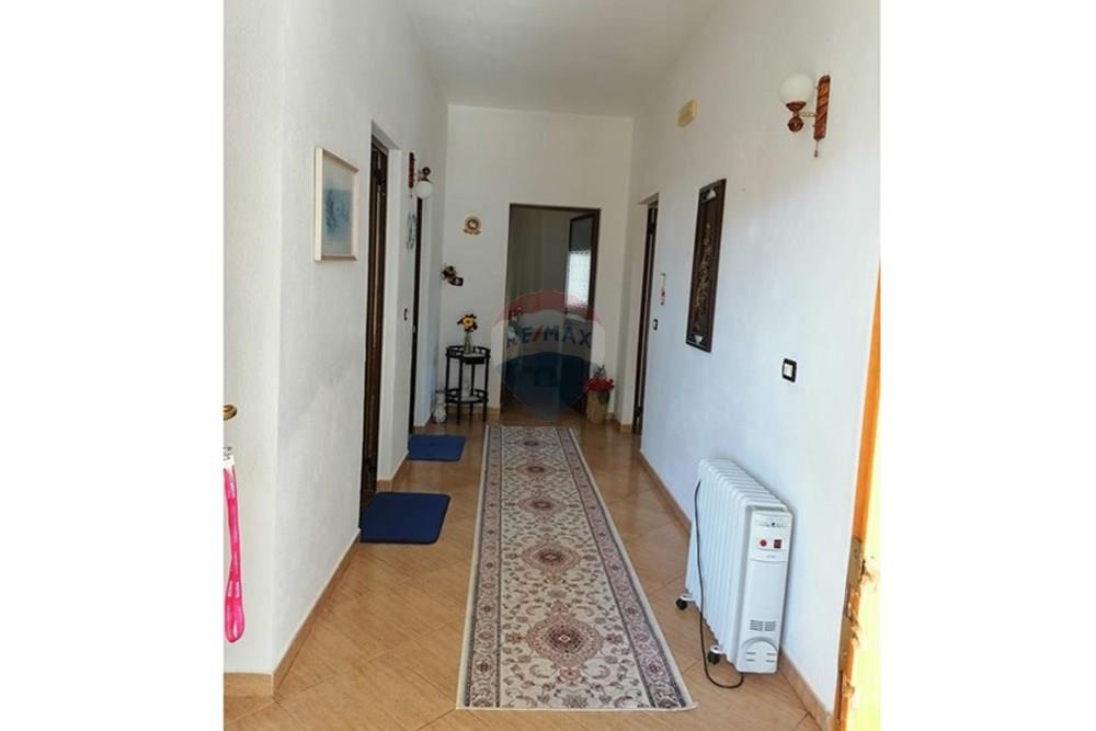 Villa à vendre sur la plage (4)