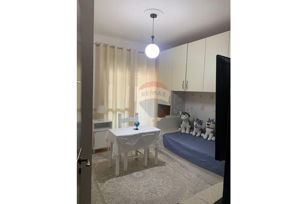 Apartamento 2+1 com garagem, em lungomare
