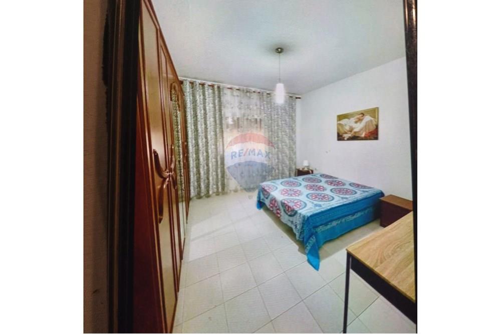 For rent: First floor of a villa in lagjen 18, behind vala park Durrës.