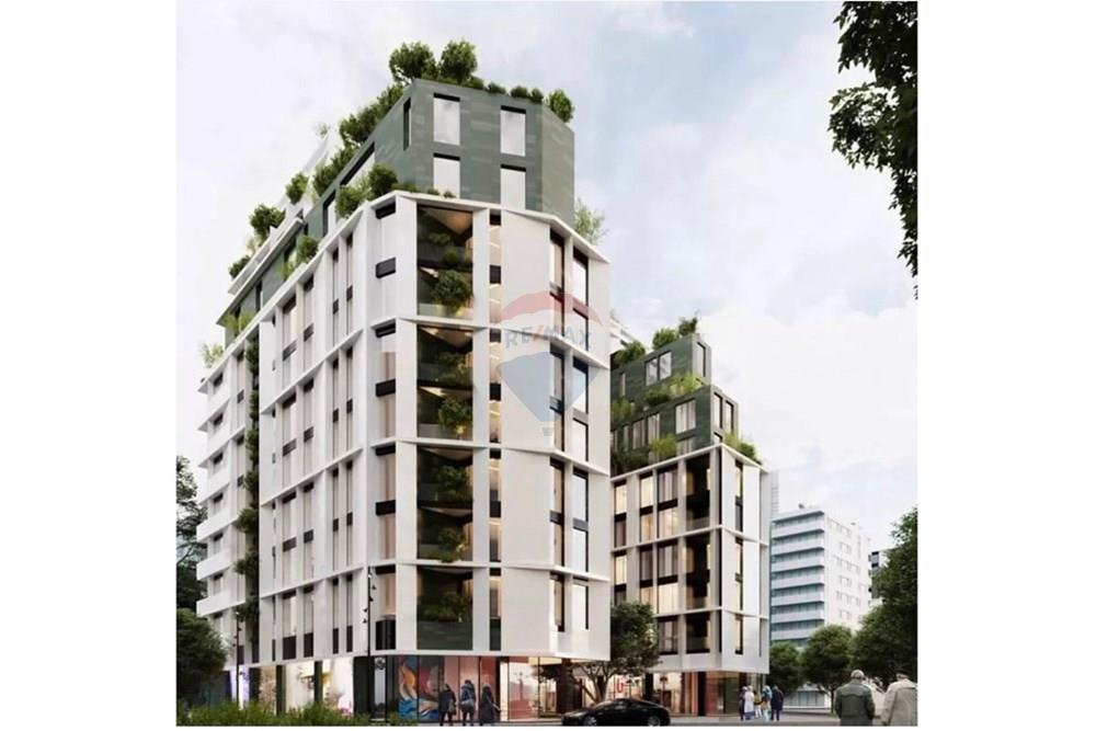 Apartamenti ndodhet tek komuna parisit prane rrethrrotullimit.
