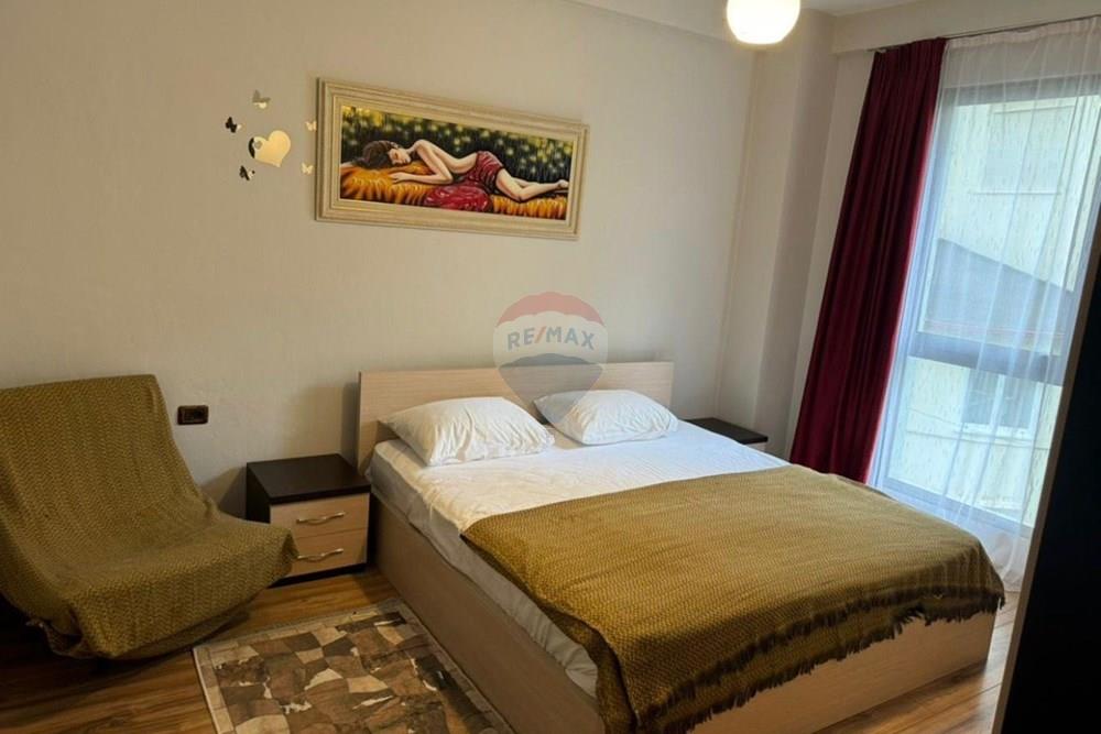 We offer for rent a 2+1 apartment in the myslym shyrit area, islam alla street.