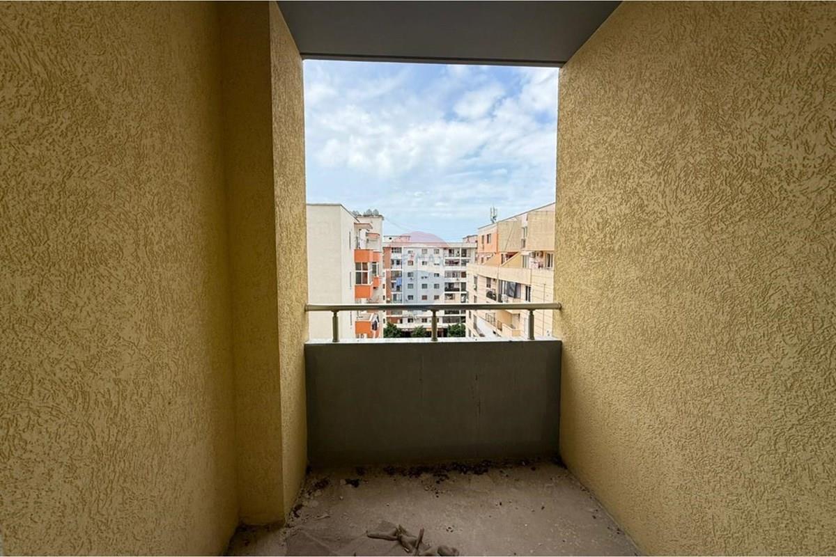 Rruga straus, Lezhë (2)