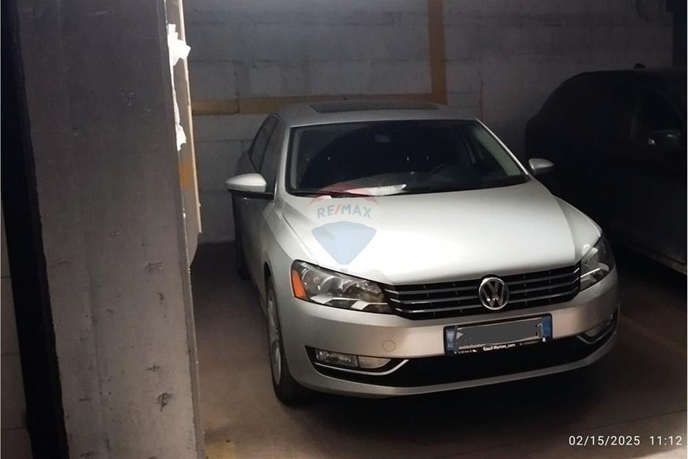 Post parking space for sale at the european university campus, near square 21. (2)