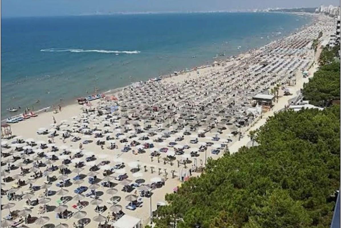 Garsoniere per shitje në golem pranë detit
