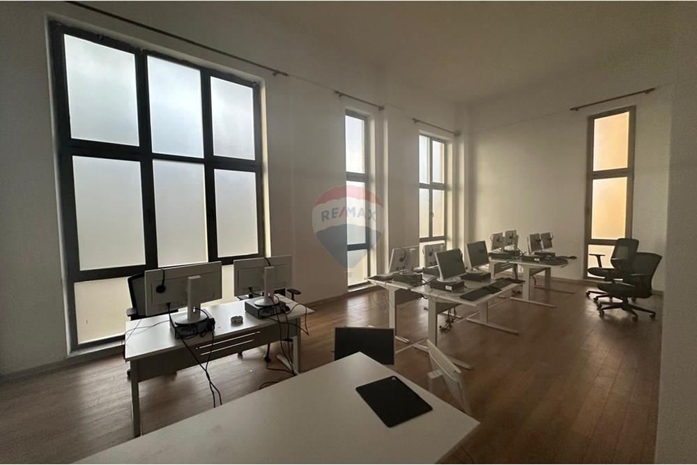 Edifício profarma, espaço de escritório para alugar.