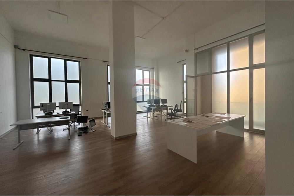 Edifício profarma, espaço de escritório para alugar.