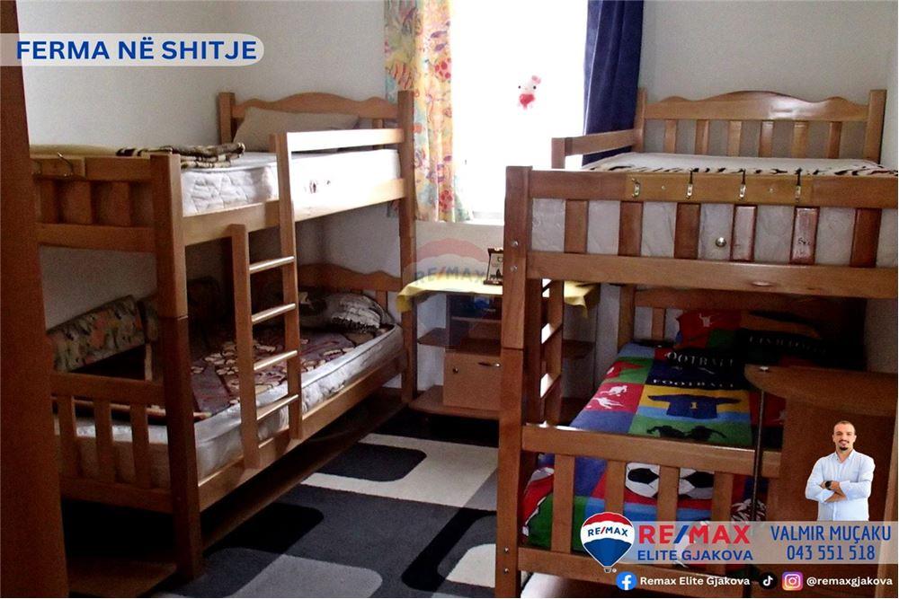 Ofrohet për #shitje ferma me sipërfaqe totale prej 66 ari, në fshatin morinë, afër pikës kufitare kosovë-shqipëri.