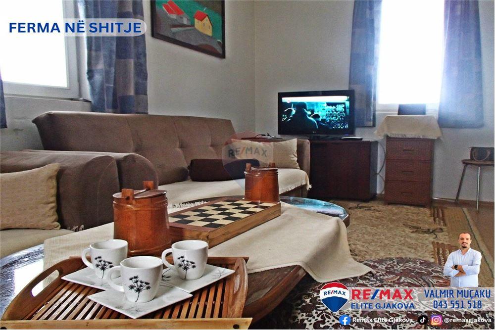 Ofrohet për #shitje ferma me sipërfaqe totale prej 66 ari, në fshatin morinë, afër pikës kufitare kosovë-shqipëri.