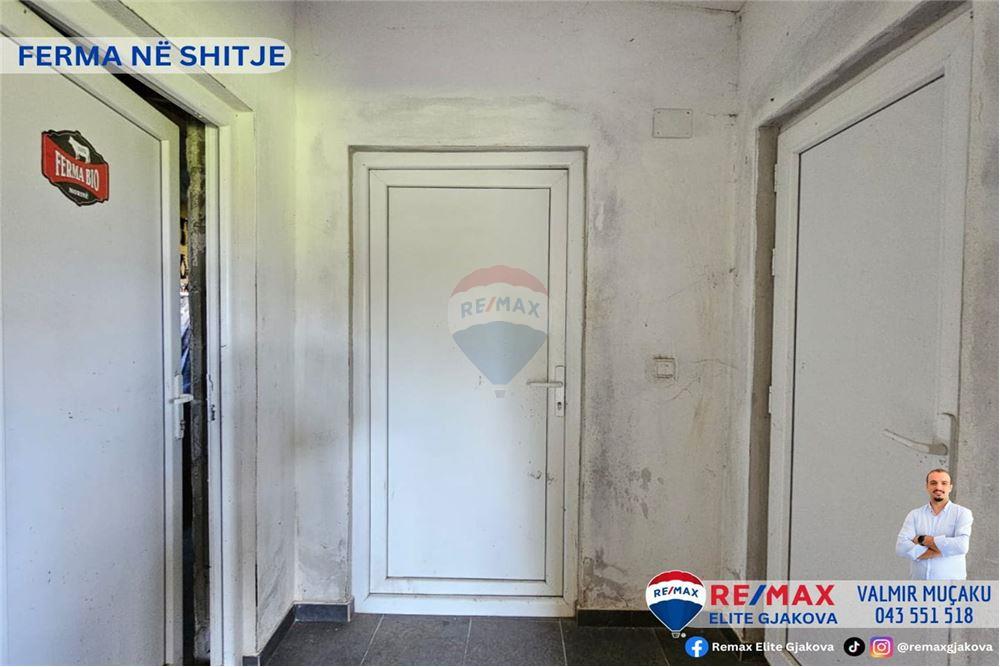 Ofrohet për #shitje ferma me sipërfaqe totale prej 66 ari, në fshatin morinë, afër pikës kufitare kosovë-shqipëri.