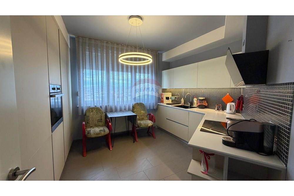 Ático en venta en la zona residencial exclusiva "Prishtina Stars" en Aktash, Prishtinë. (5)