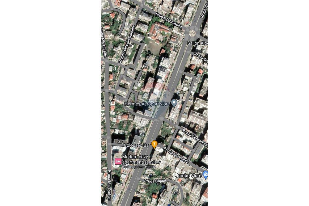Trualli me siperfaqe 480 metra katror ndodhet buze rruges ne transballkanike vlore