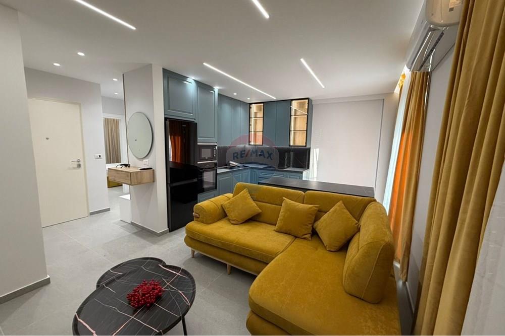 Location longue durée d’un appartement 1+1 à ujë të ftohtë, Vlorë. (3)