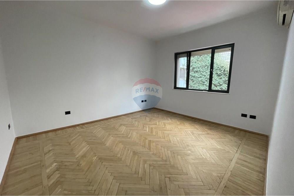 Blloku, Tirana