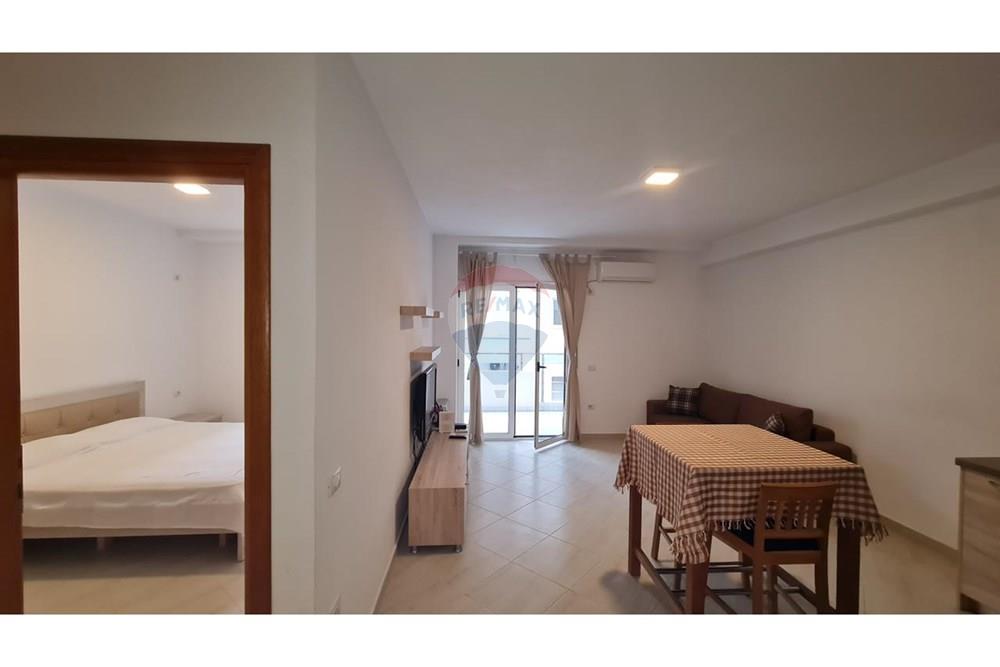 Apartament 1+1 në shitje në kompleksin oslo, lungomare, Vlorë (4)