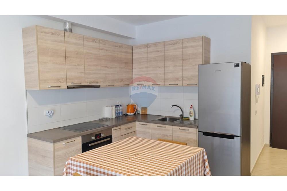 Apartament 1+1 në shitje në kompleksin oslo, lungomare, Vlorë (6)