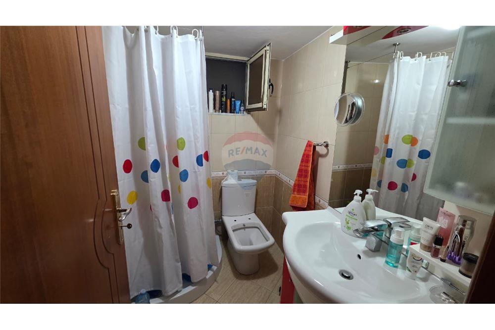 Apartamento 2+1 à venda perto da igreja ortodoxa, Vlorë (3)