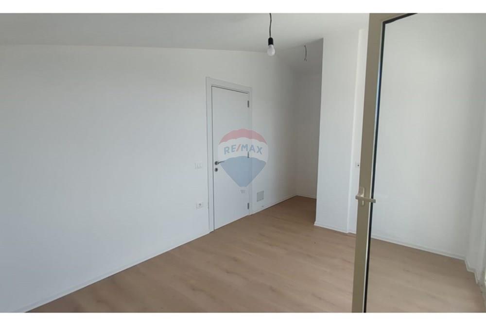 Villa in vendita, 3 piani a priske, dajt