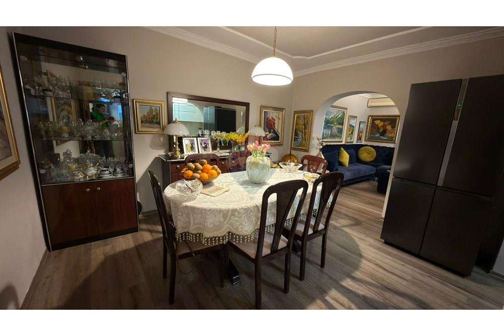 Appartement à vendre 3+1 rue e kavajës