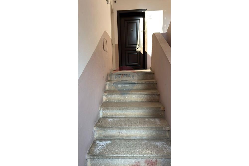 Appartement à vendre 3+1 rue e kavajës