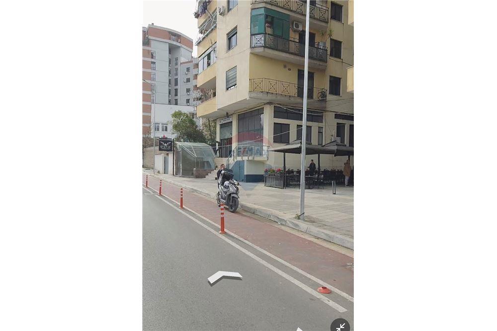 Rruga margarita tutulani, Tirana