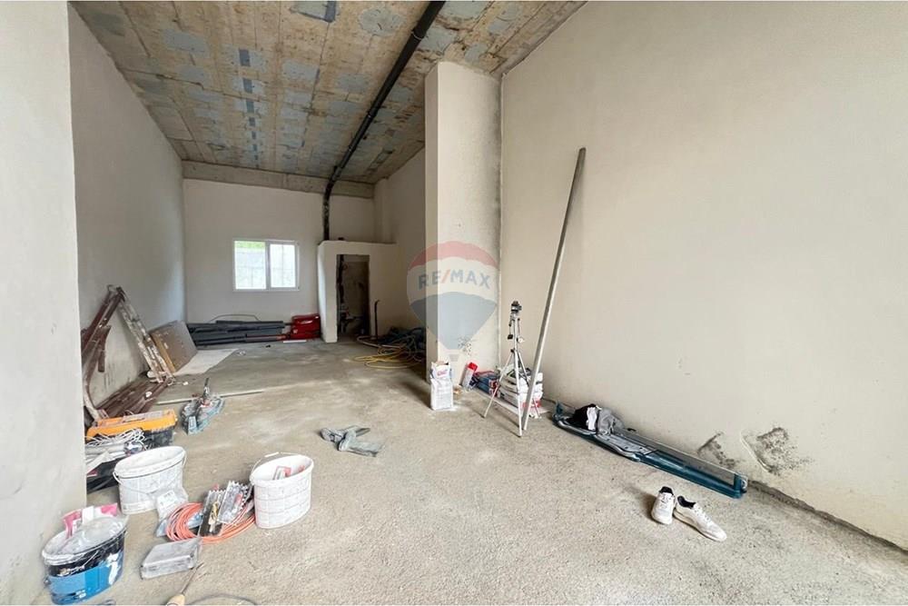 Magasin à vendre lungomare, Vlorë