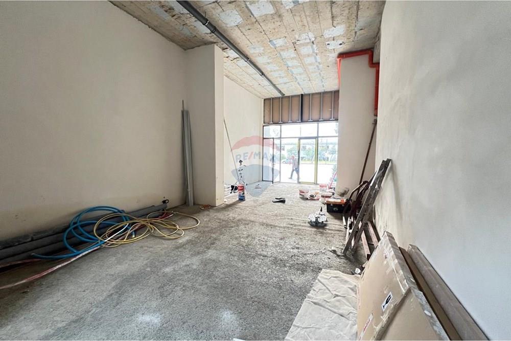 Magasin à vendre lungomare, Vlorë