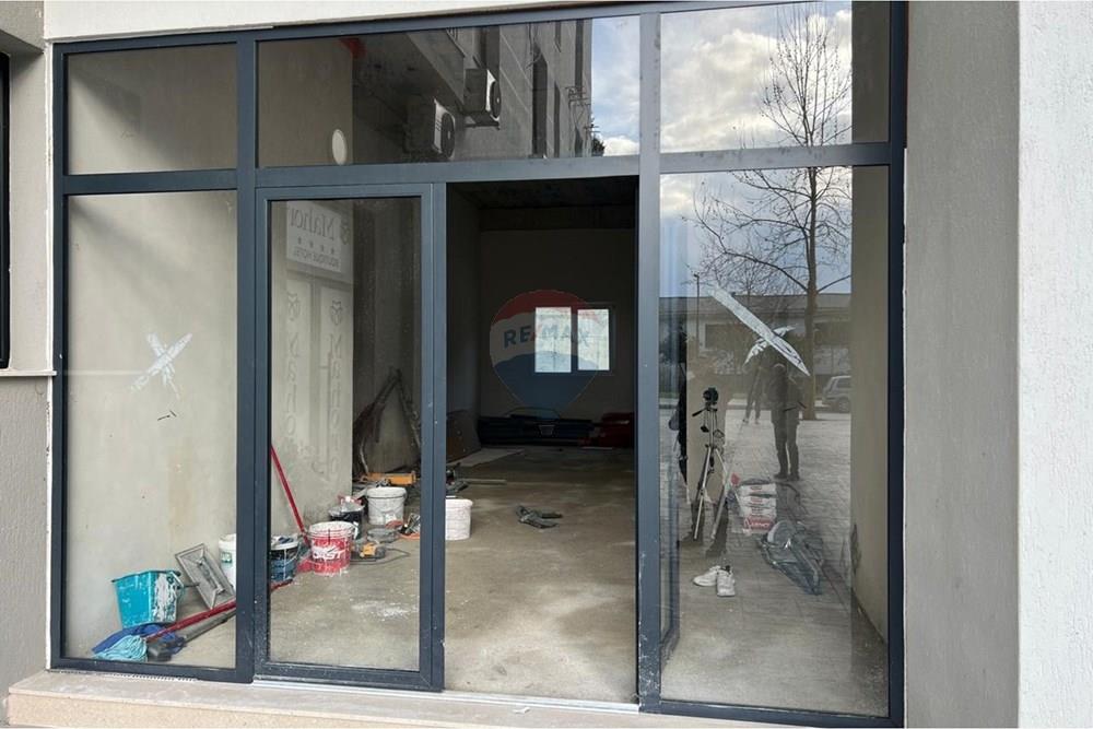 Magasin à vendre lungomare, Vlorë