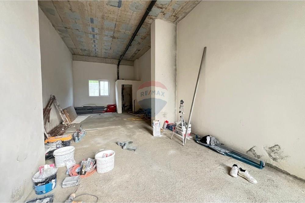 Magasin à vendre lungomare, Vlorë