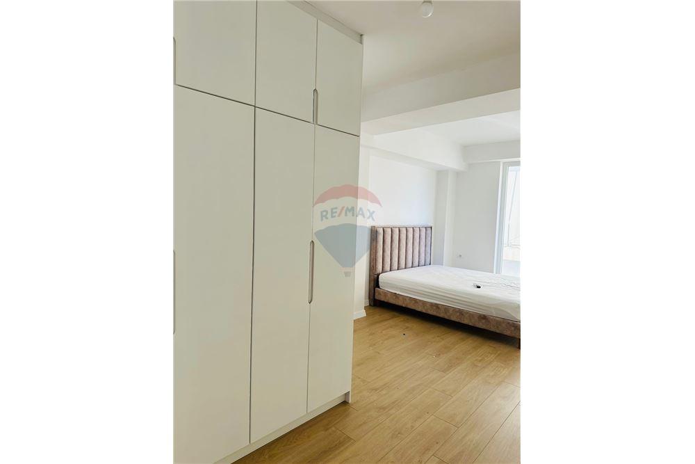 Duplex in vendita con cortile privato costruzione di alta qualità in edificio ben gestito (7)