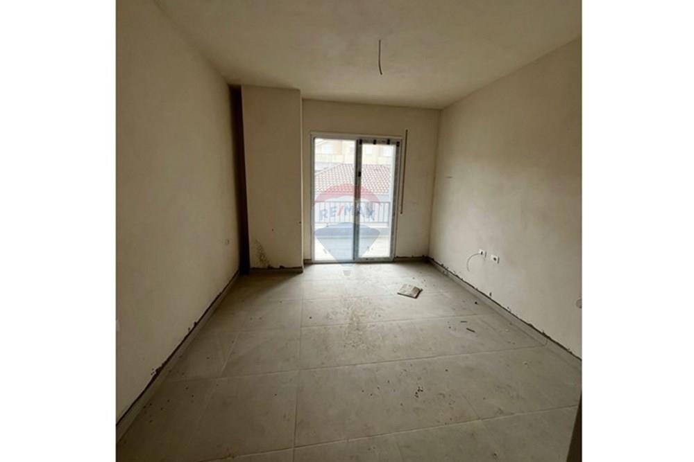 Apartment 2+1+2 zum verkauf zone 5 maji (2)