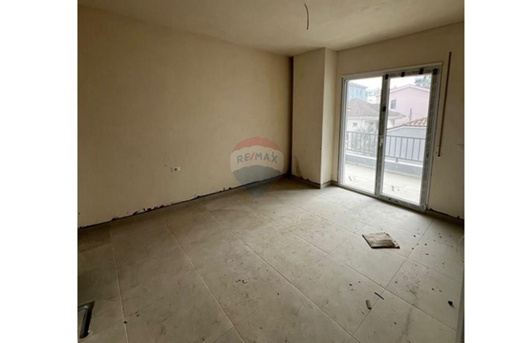 Apartment 2+1+2 zum verkauf zone 5 maji (4)