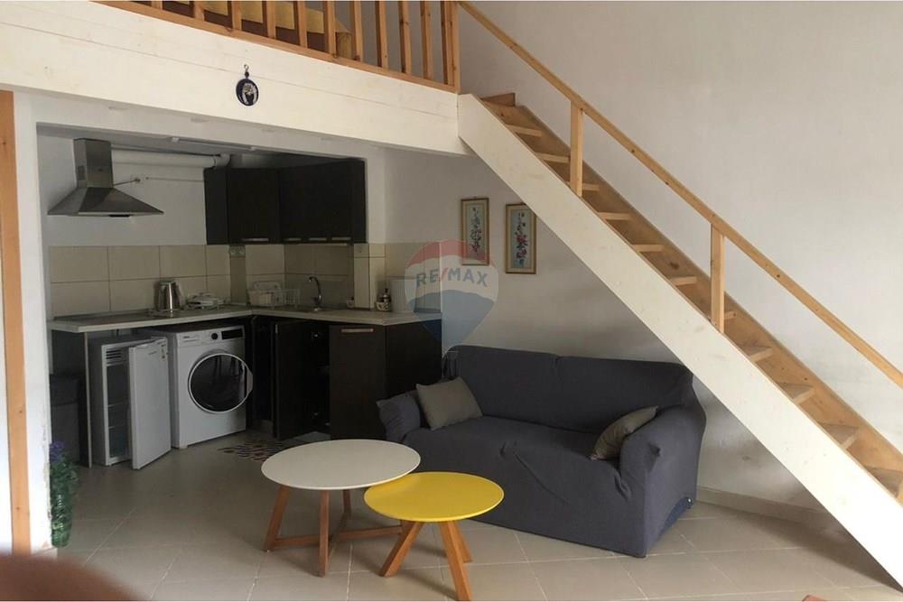 Spazio commerciale in vendita vicino a lungomare vlore