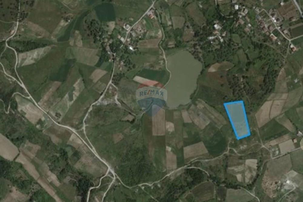 Terreno in vendita a rromanat, Durrës 8400 m² (4)