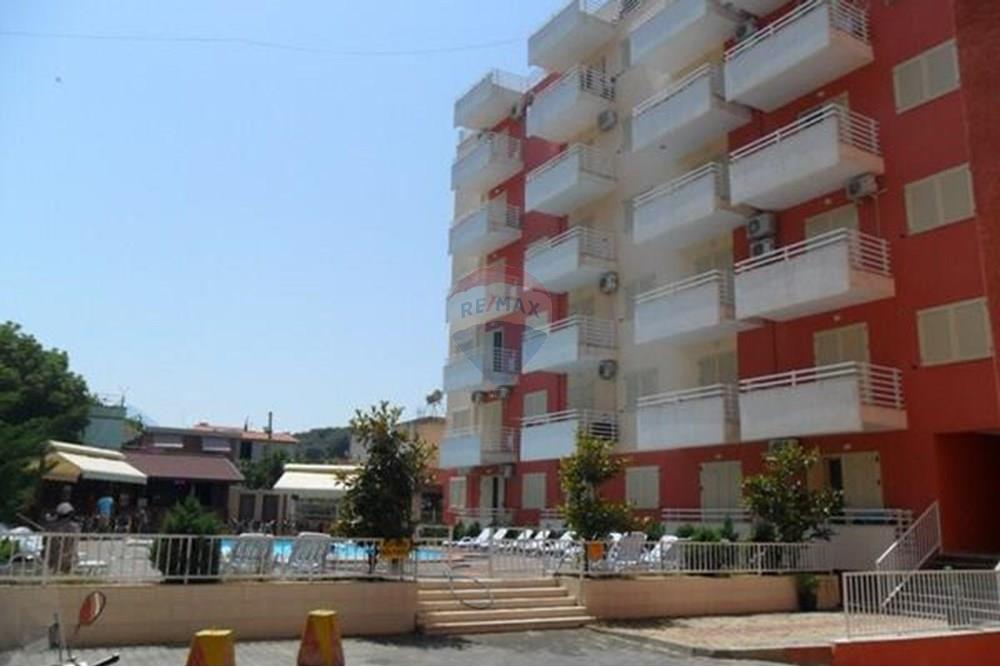 Location: In a quiet complex in orikum, on the 5th floor with sea view.