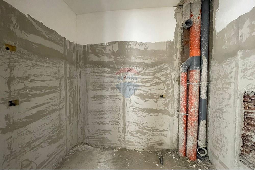 **apartament modern i pjesërisht i përfunduar në shëngjin, Lezhë - për shitje** (8)