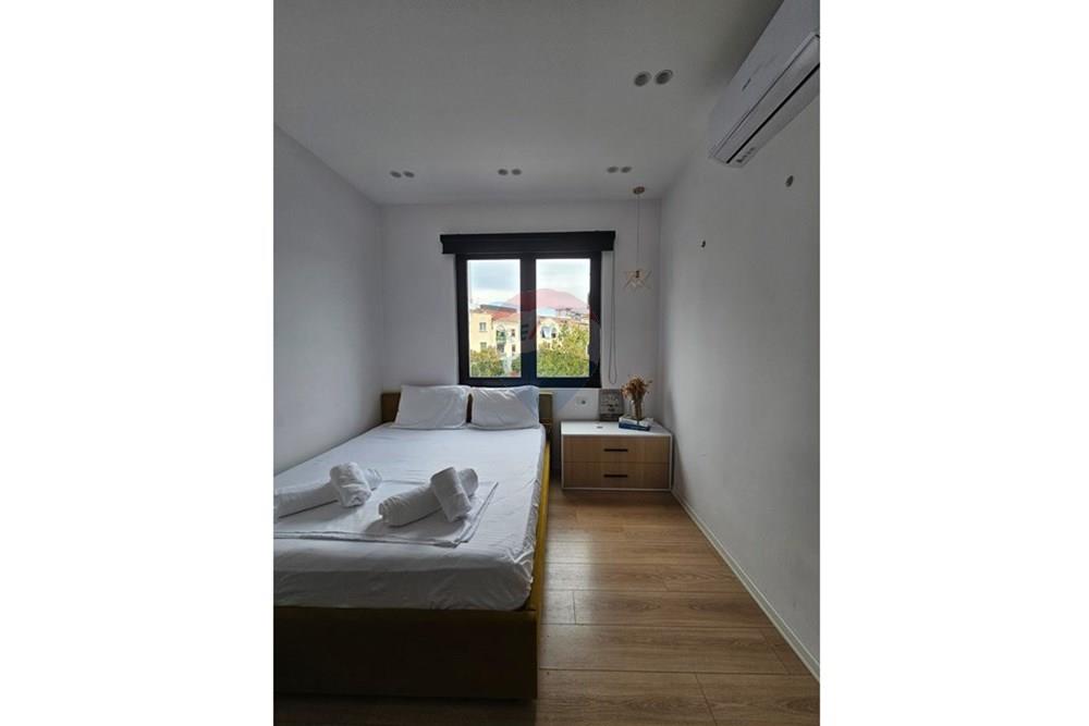 Wohnung zum verkauf mit einer gesamtfläche von 78 quadratmetern, aufgeteilt in 2 ein-zimmer-wohnungen und eine studiowohnung (7)