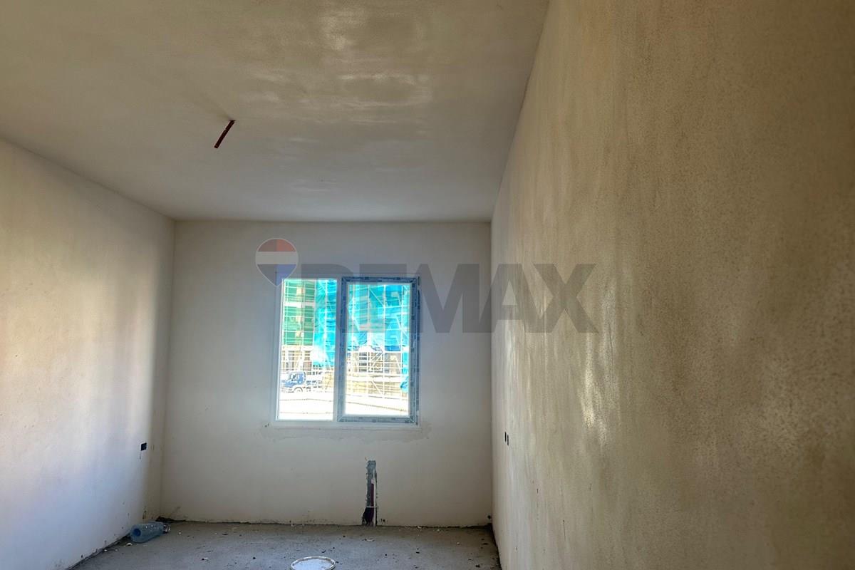 Apartment 3+1, british residence, paskuqan