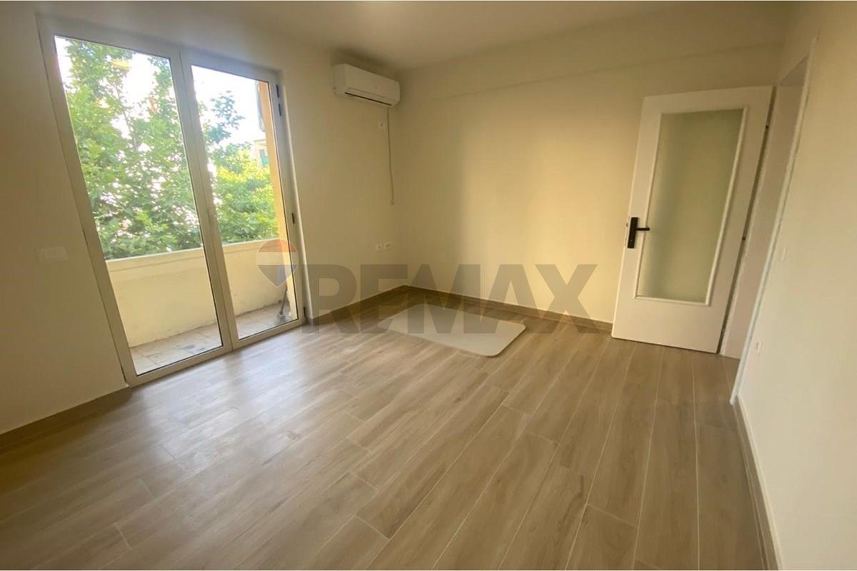 Jepet ambient 3+1,73.4 metra katror, per zyra!