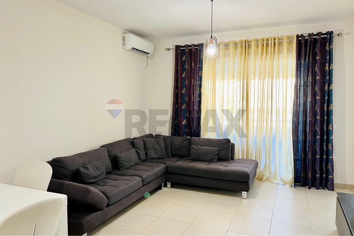 Apartamento 2+1+2 para alugar + posto de estacionamento