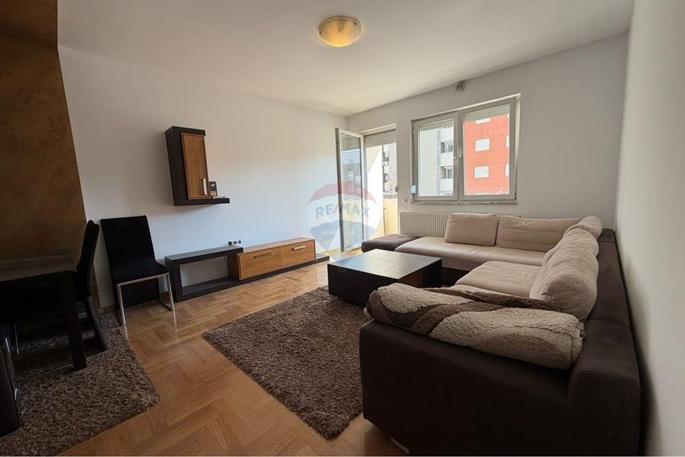 Appartamento in vendita in via Muharrem fejza!