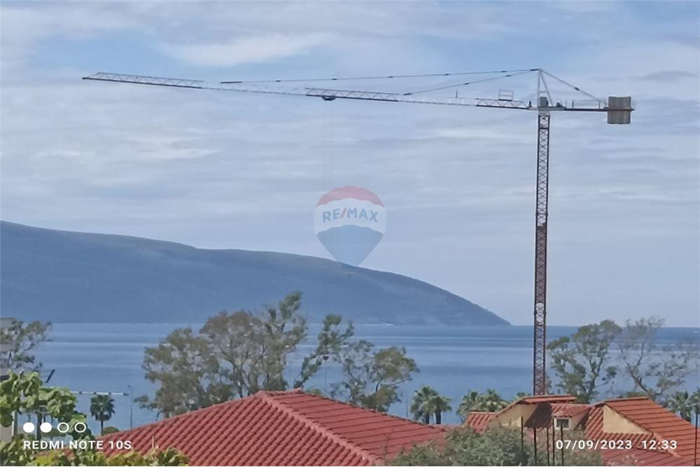 Privates 2-geschossiges haus zum verkauf in der nähe von lungomare, Vlorë