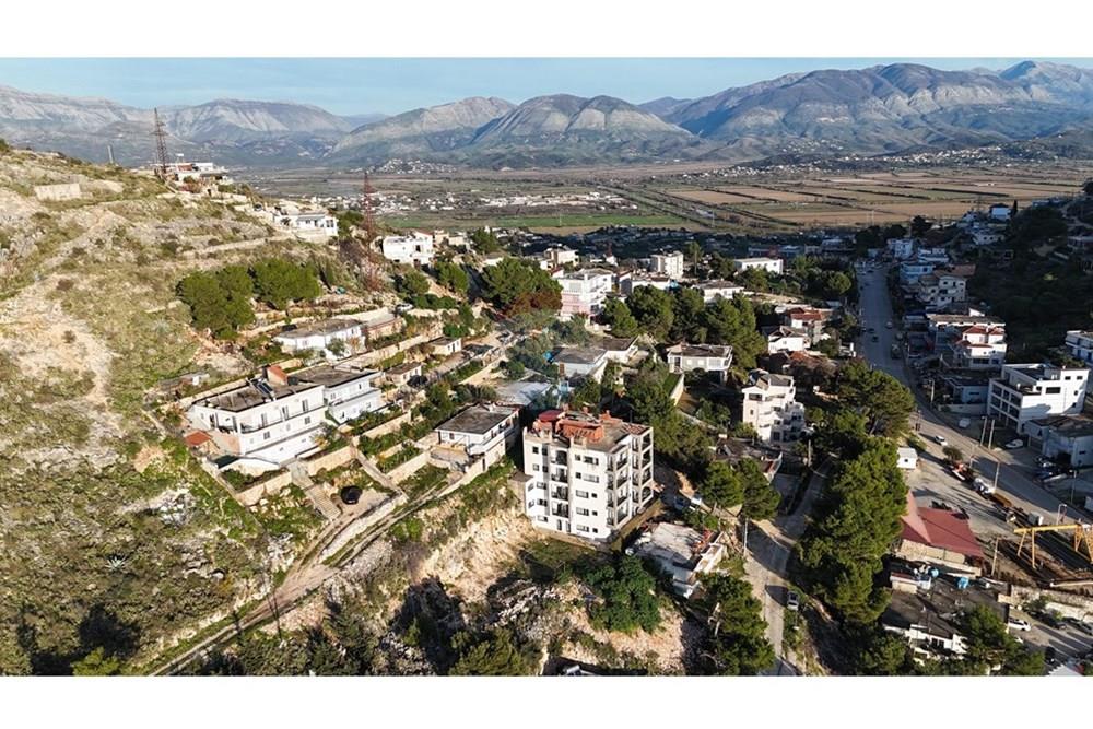 Rruga e gjashtë, Sarandë