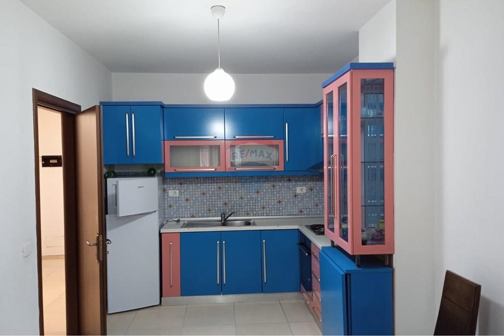 Bulevardi migjeni, Tirana