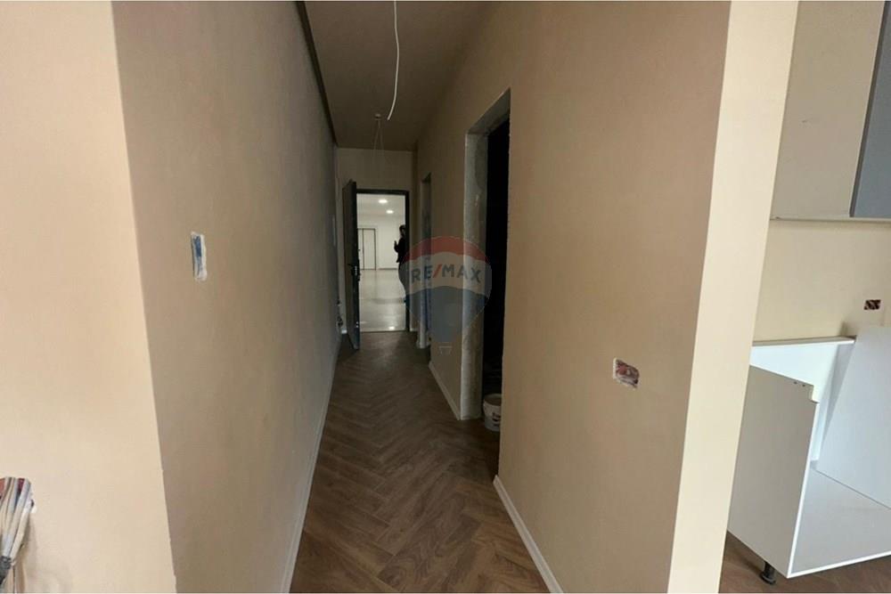 Vendu, appartement 2+1+2, lac de sec