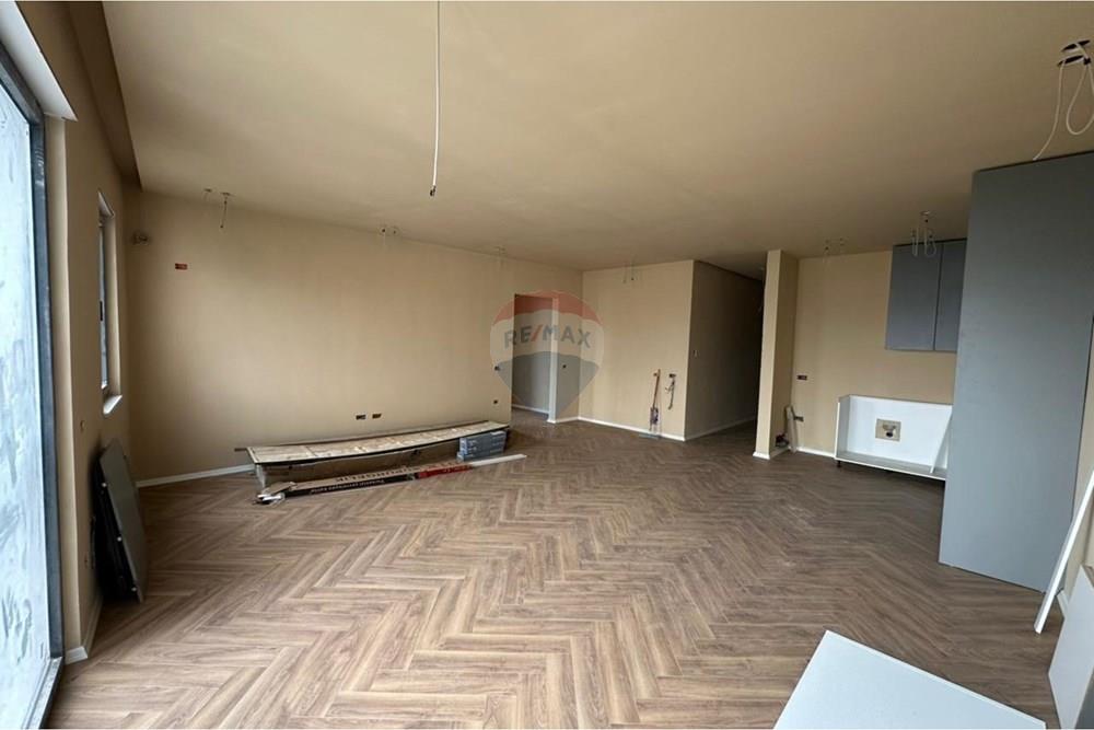 Vendu, appartement 2+1+2, lac de sec