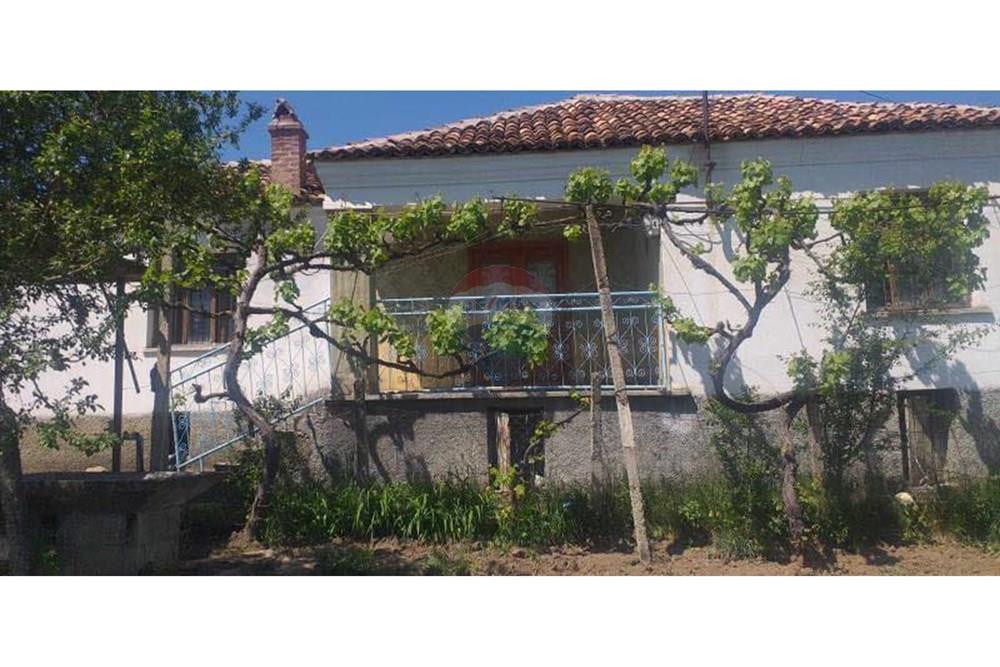 Casa privata + terreno in vendita a Korçë, villaggio di symiz (2)