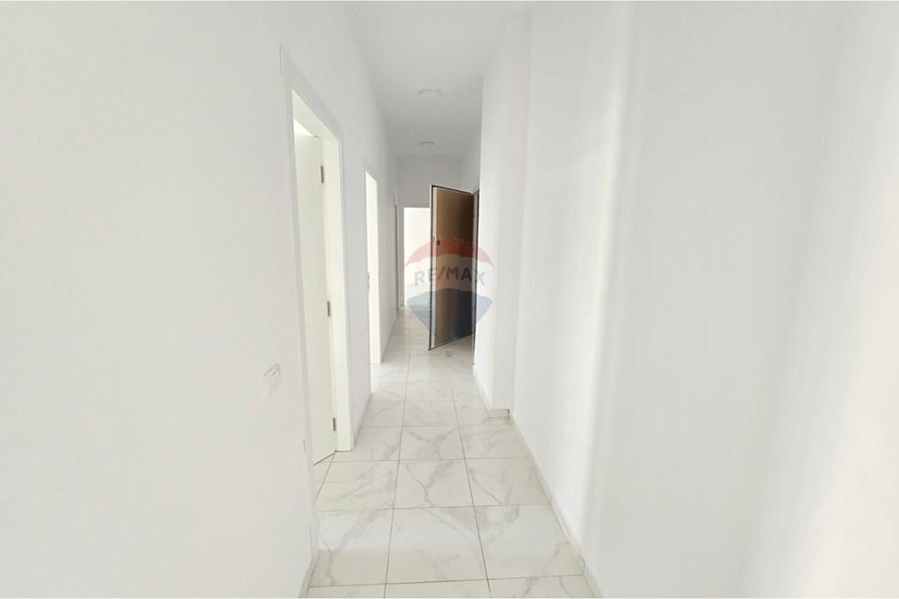 Shesim apartament 3+1+2 mbas square 21!