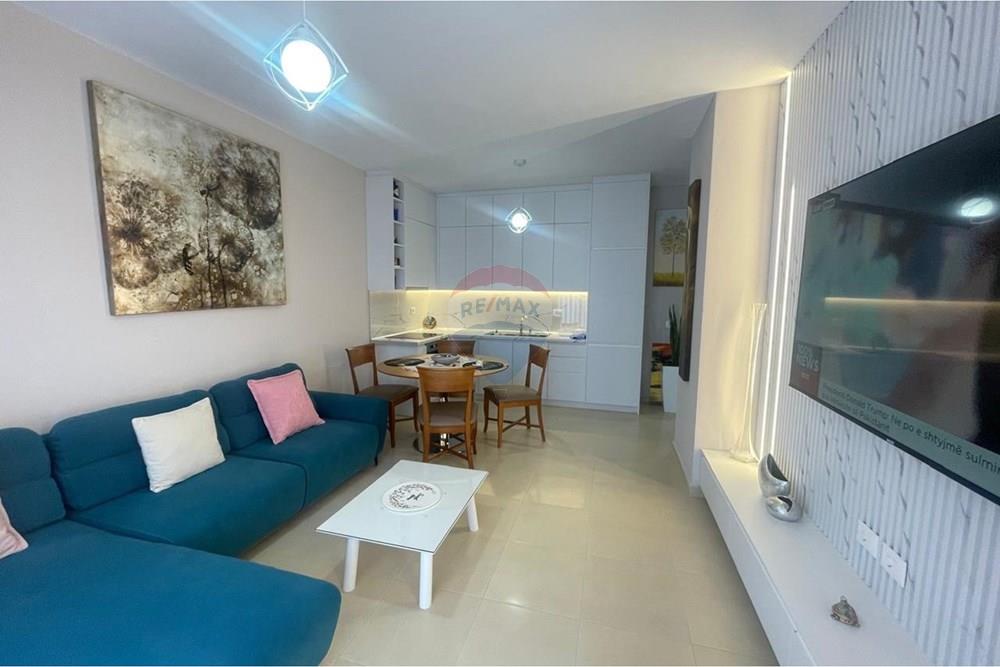 Moderne wohnung zu mieten in transballkanike Vlorë (2)